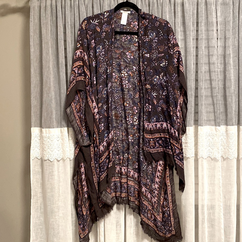Tunic Gray Paisley/Floral.